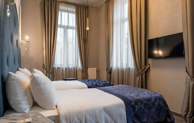 Standard Tek Büyük veya İki Ayrı Yataklı Oda, Balkon