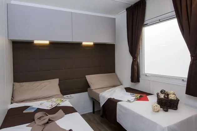 Lodge Superior Plus - MSP (Superior Mobile Home, 3 Bedrooms (Mobilhome Laguna Capalbio))) 6 NO