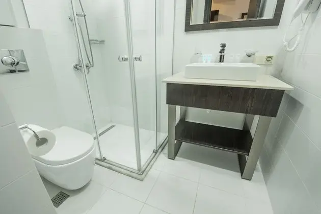 Deluxe Tek Büyük Yataklı Oda, Deniz Manzaralı