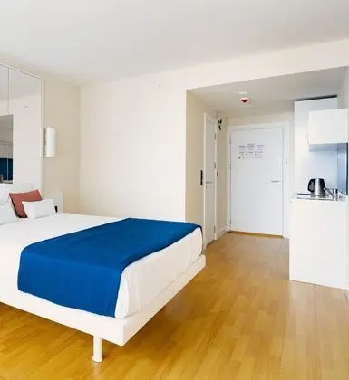 Studio Apartment with Sea View