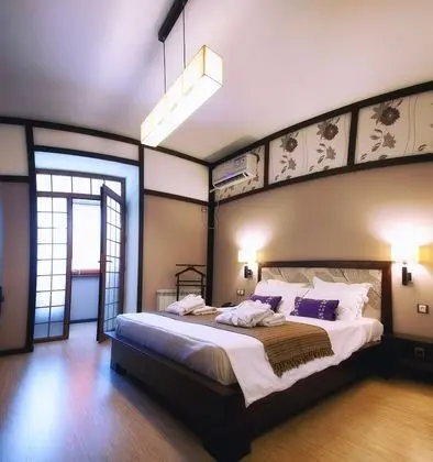 Design Tek Büyük veya İki Ayrı Yataklı Oda