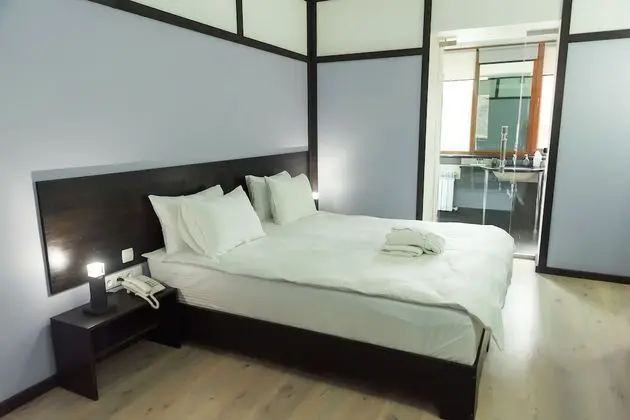 Design Tek Büyük veya İki Ayrı Yataklı Oda