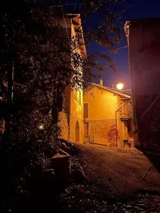 Ev, 2 Çift Kişilik Yatak