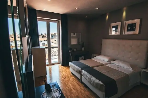 Standard Tek Büyük veya İki Ayrı Yataklı Oda