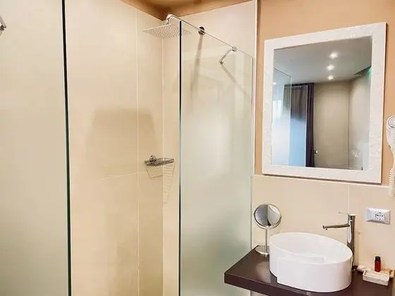 Standard Tek Büyük veya İki Ayrı Yataklı Oda