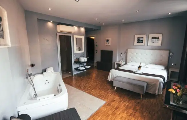 Superior Tek Büyük Yataklı Oda, Sıcak Su Küveti