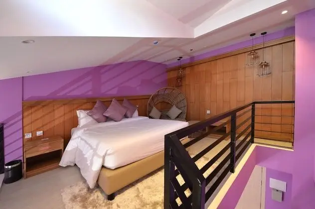 Jasmine Loft Room