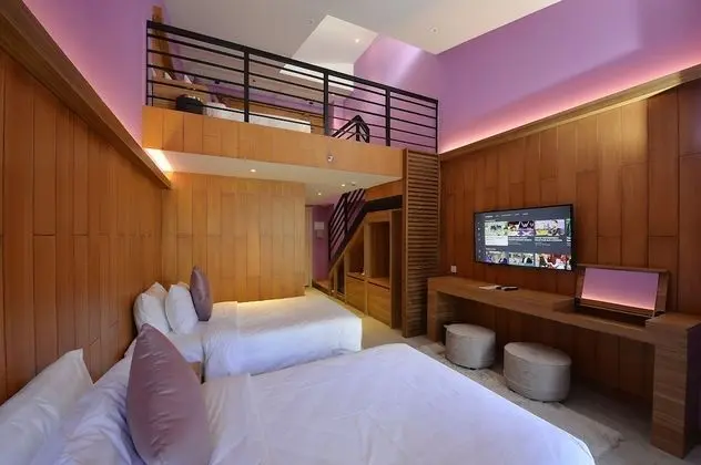 Jasmine Loft Room