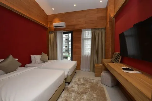 Rose Loft Room