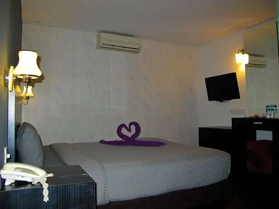 Comfort Tek Büyük Yataklı Oda