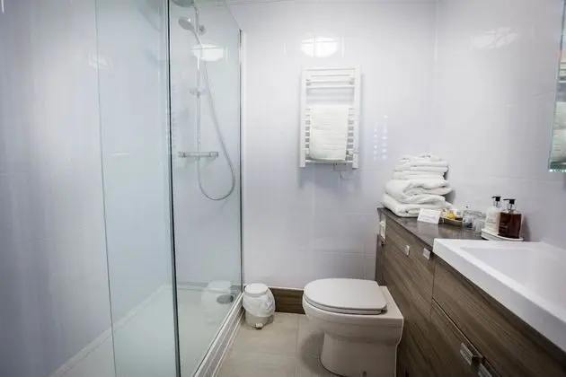 Deluxe Tek Büyük veya İki Ayrı Yataklı Oda, Küvet