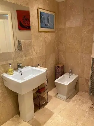 Tek Büyük Yataklı Oda, Banyolu/Duşlu (Malvern View)
