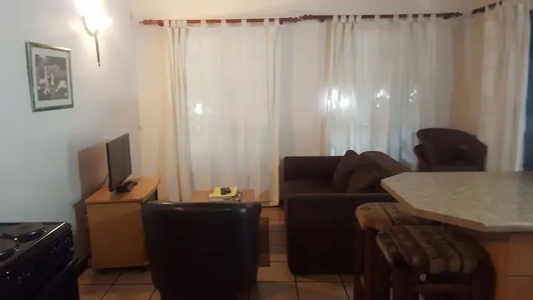 Kır Evi (2)