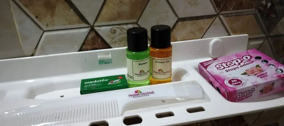Basic Tek Büyük Yataklı Oda