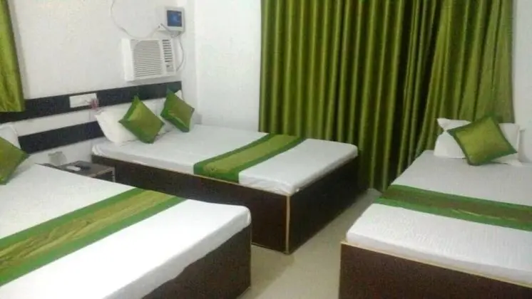 Deluxe Üç Kişilik Oda