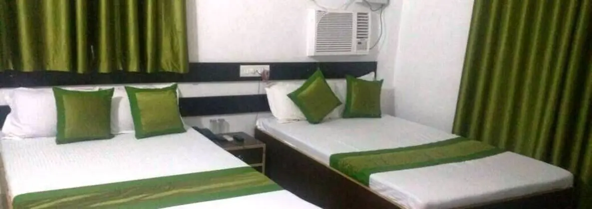 Deluxe Üç Kişilik Oda