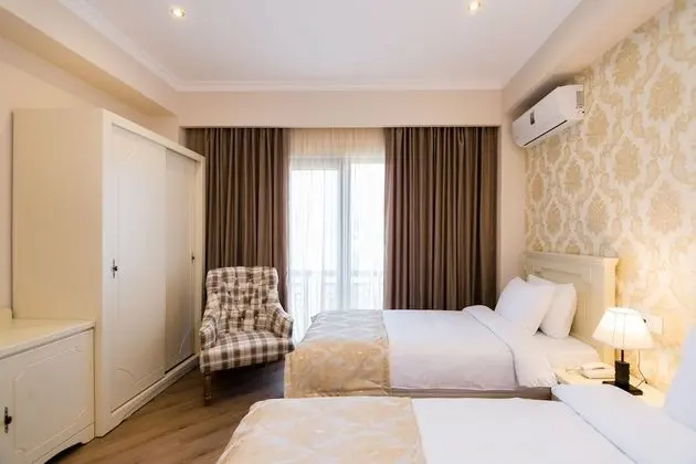 Deluxe Üç Kişilik Oda