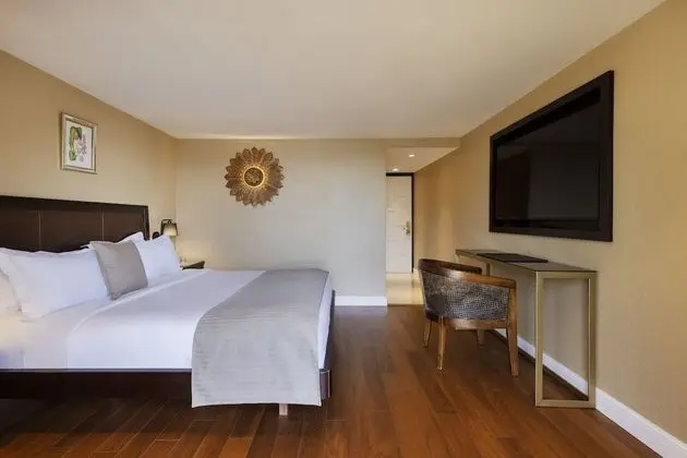 The New Superior Siam Room