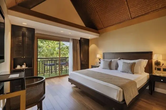 The New Superior Siam Room
