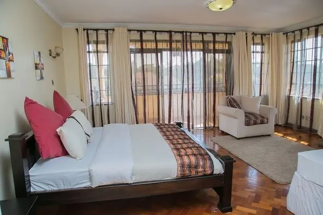 Deluxe king room with balcony and Jacuzzi
