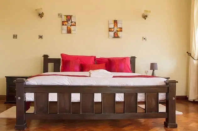 Deluxe king room with balcony and Jacuzzi