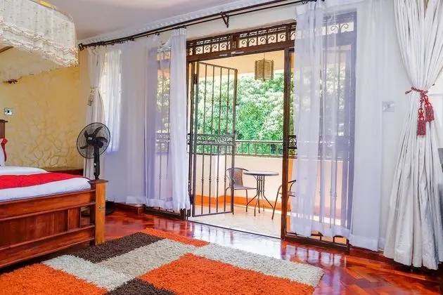 Deluxe king room with balcony and Jacuzzi