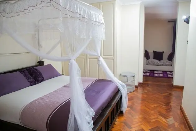Junior suite with living room & bathtub