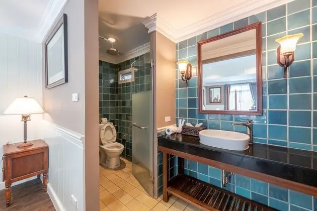 Triple Suite