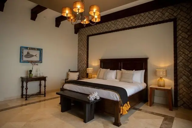 Deluxe Ocean View Suite King