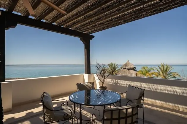 Master Ocean View Suite