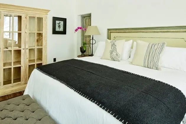 Master Suite, 1 King Bed, Bathtub