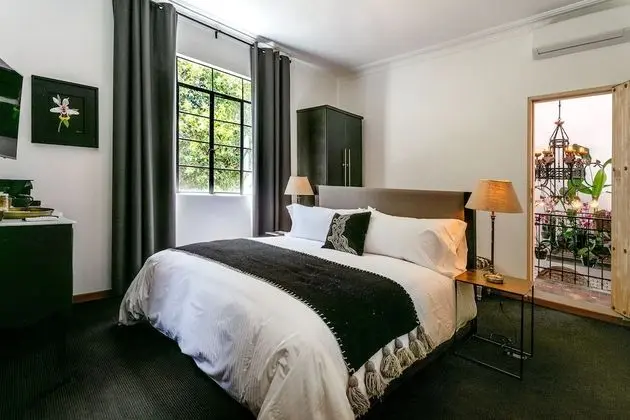 Master Suite, 1 King Bed, Bathtub