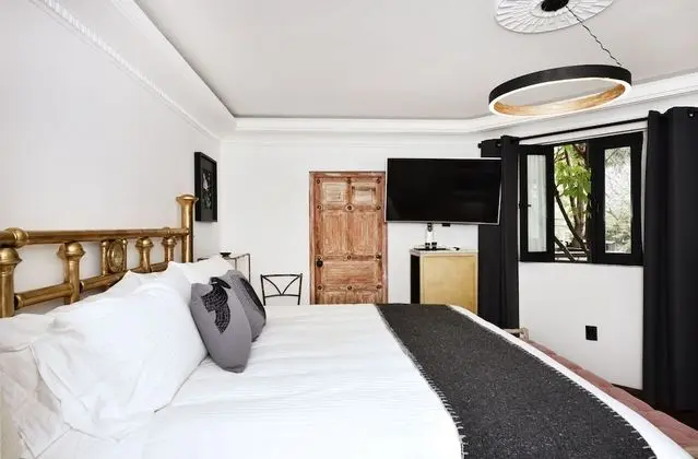 Master Suite, 1 King Bed, Bathtub