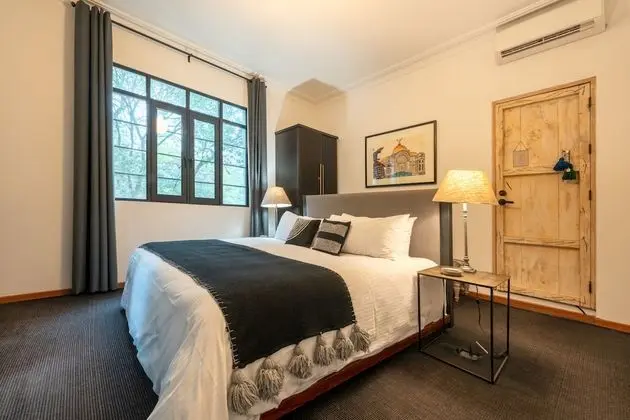 Master Suite, 1 King Bed, Bathtub