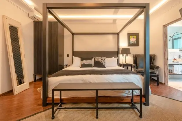 Master Suite, 1 King Bed, Bathtub