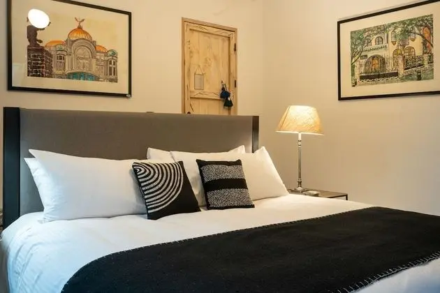 Master Suite, 1 King Bed, Bathtub