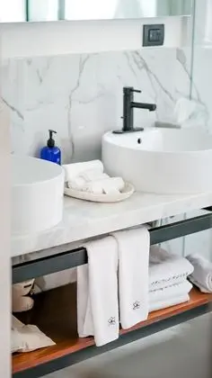 Master Suite, 1 King Bed, Bathtub