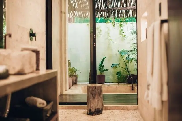 Garden Suite w/private bathtub