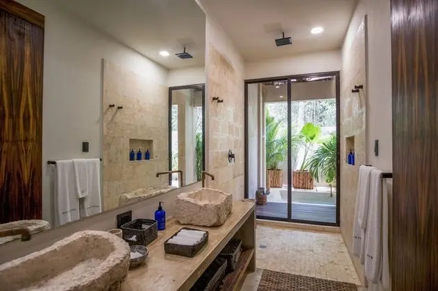 Garden Suite w/private bathtub