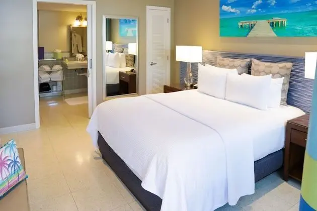 Deluxe ADA Queen Room