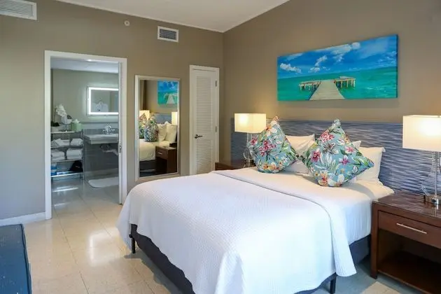 Deluxe ADA Queen Room