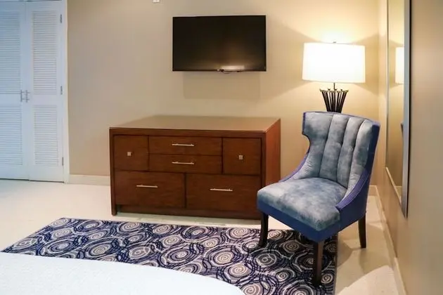 Junior Spa King Suite