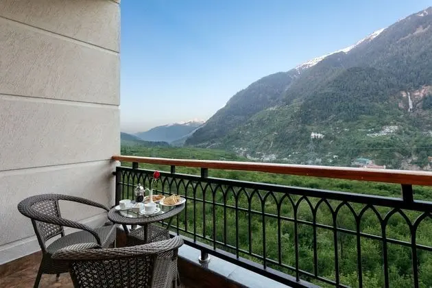 Premier Oda, Balkon, Vadi Manzaralı