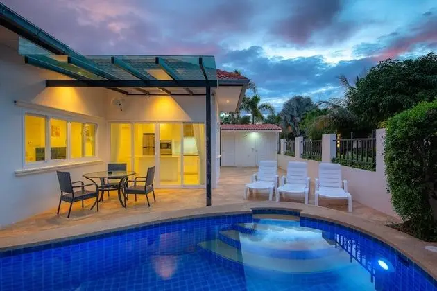 Standard Villa, 4 Yatak Odası, Sigara İçilmez, Mutfak