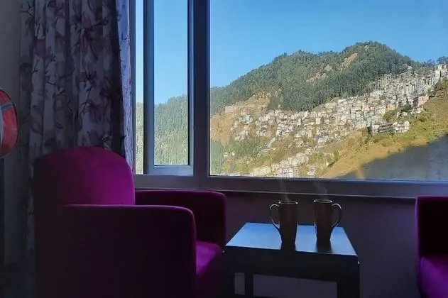 Premier Valley View Room