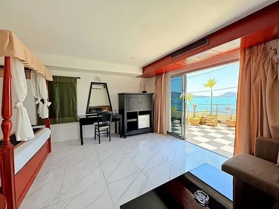 Çatı Katı Süiti (Penthouse)