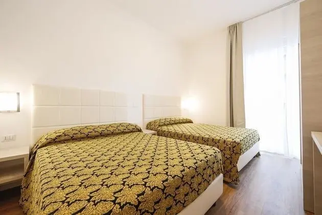 Family Oda, Bağlantılı Odalar