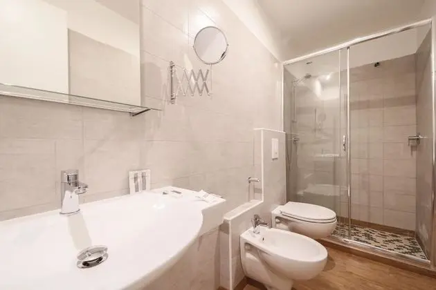 Family Oda, Bağlantılı Odalar