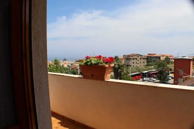 Comfort Apart Daire, 2 Yatak Odası, Balkon, Kısmi Deniz Manzaralı (Orchidea con vista sui monti)