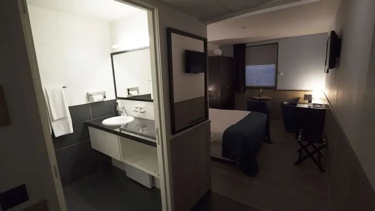 Tek Büyük veya İki Ayrı Yataklı Oda